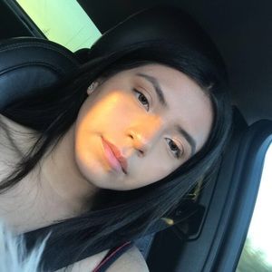 Meet your Posher, Aracely